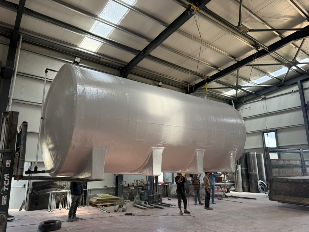 Unterirdische Lagertanks